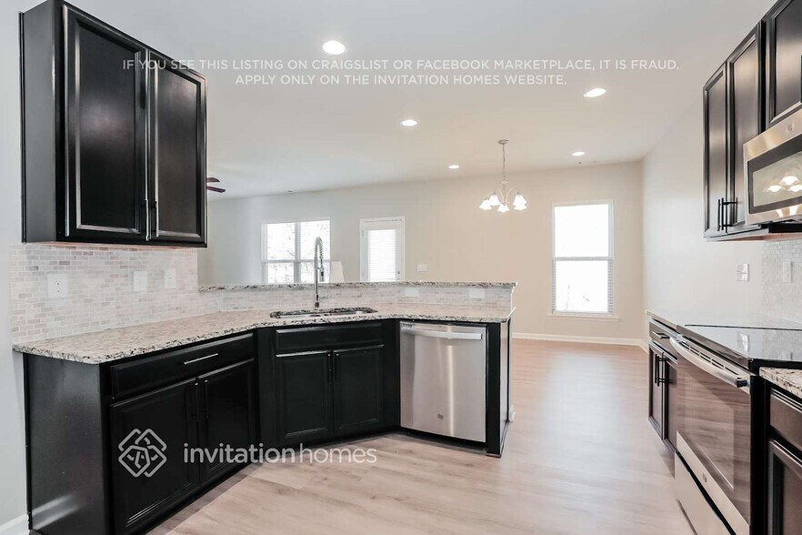 Building Photo - 2049 Charcoal Ives Rd