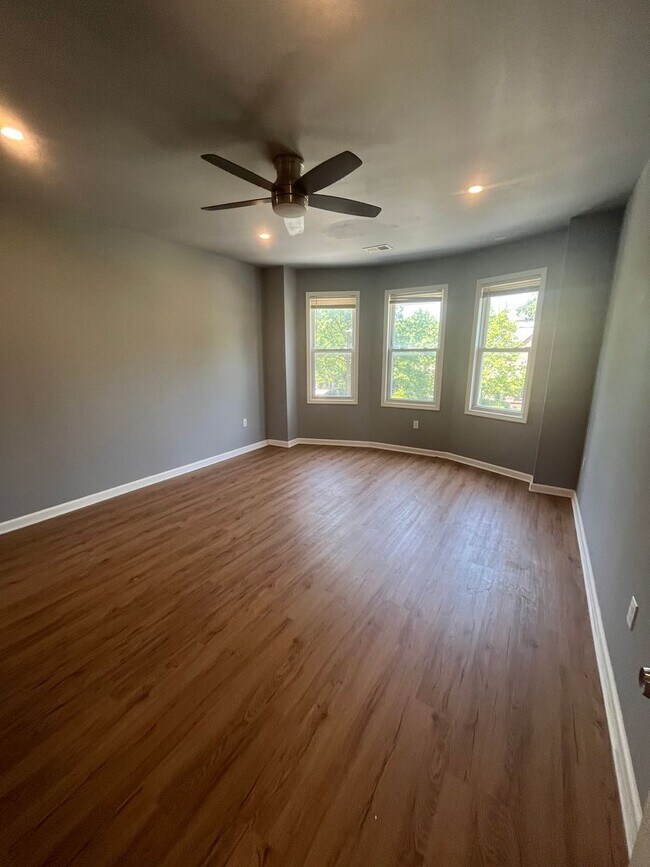 Building Photo - 3925 Greenmount Ave