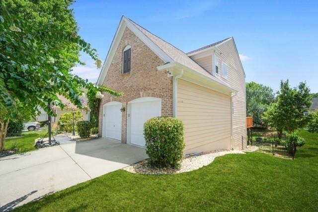 Building Photo - 585 Marylebone Dr