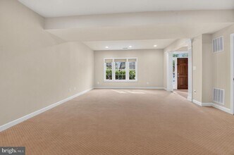 Building Photo - 24949 Earlsford Dr