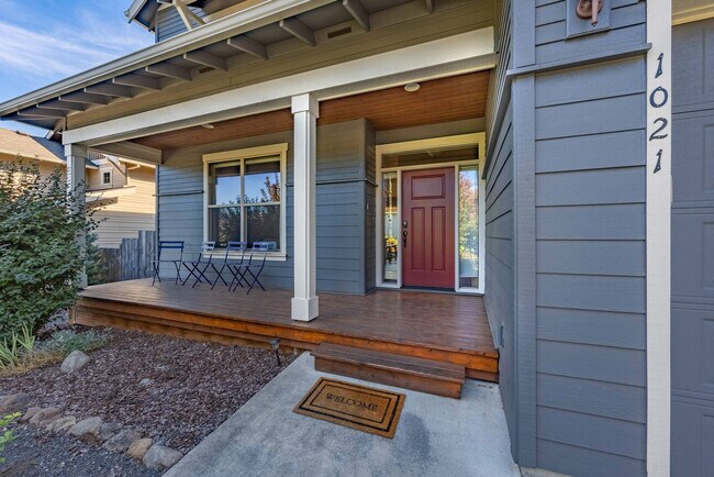 Building Photo - 1021 Redtail Loop