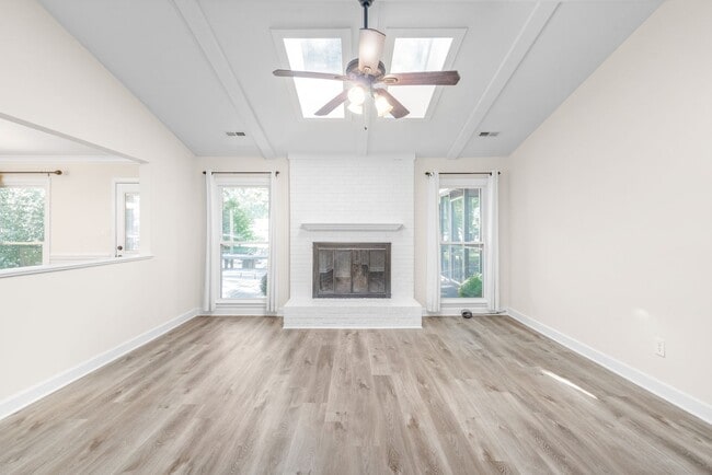 Building Photo - (Coming Soon) Beautiful Ranch Home in South Charlotte