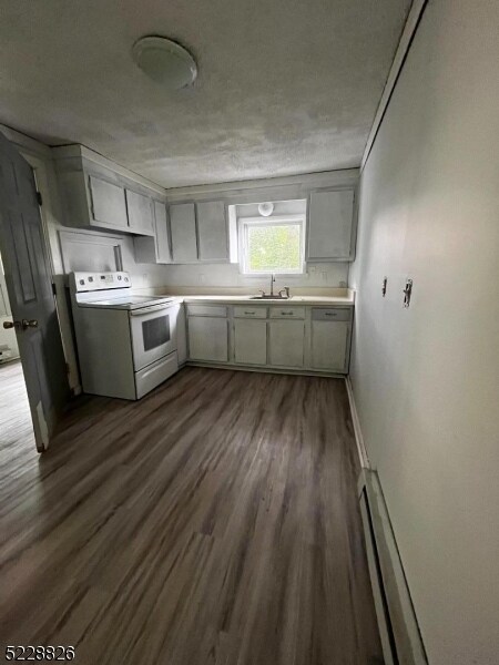 Primary Photo - 15 Lawnwood Ave