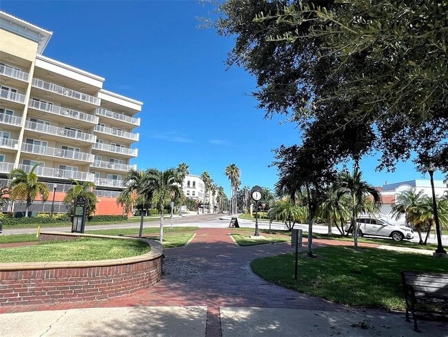 Building Photo - 3222 San Pedro St