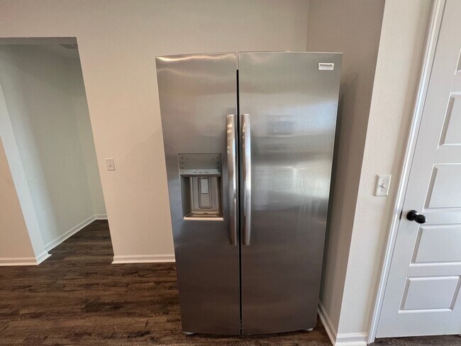 Building Photo - NEW 3 Bedroom In Duenweg, MO!
