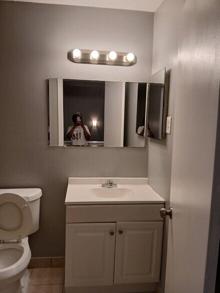 Building Photo - 2814 Los Gatos Ct