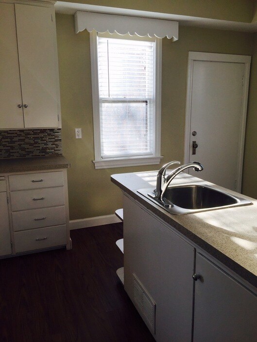 Building Photo - 109-111 Duplex