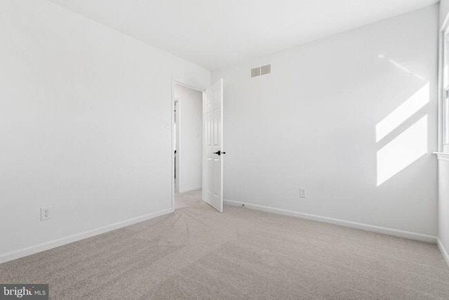 Building Photo - 15162 Wayside Rd