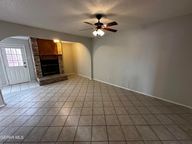 Building Photo - 5736 Port Lavaca Dr