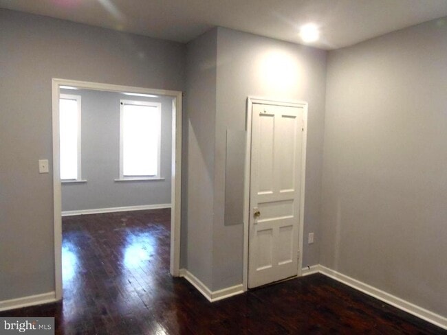 Primary Photo - 123 S Salford St