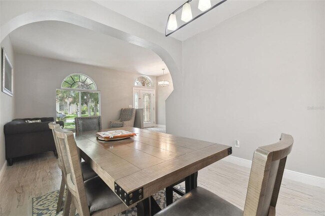 Building Photo - 19426 Sandy Springs Cir