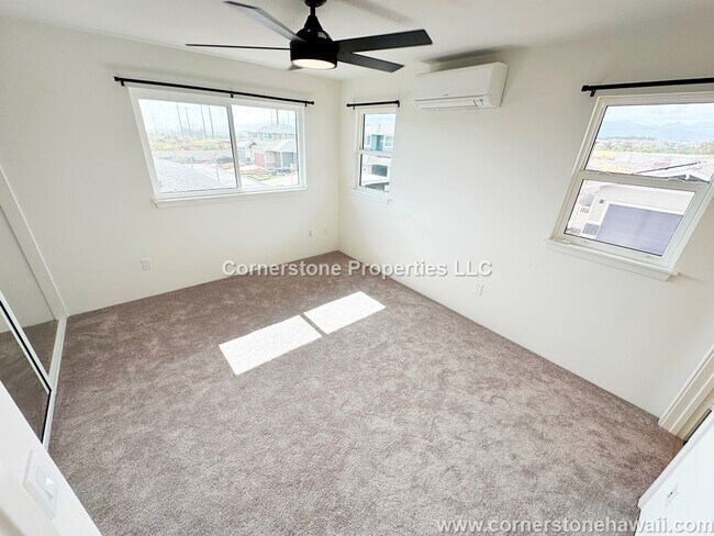 Building Photo - 94-1133-1133 Halekukui St