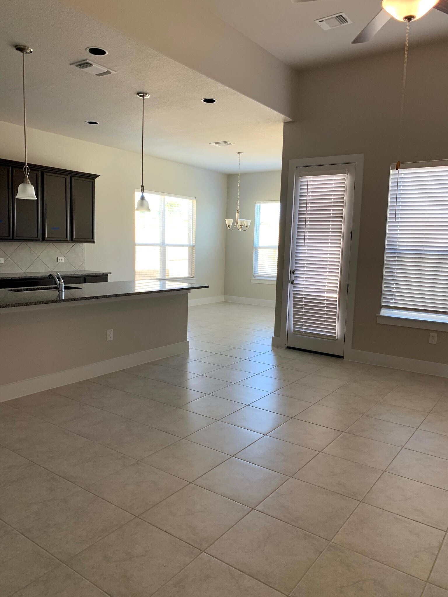Building Photo - 10717 Charger Wy