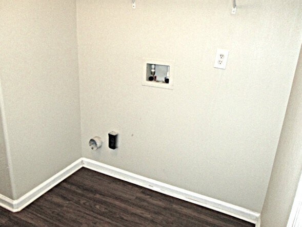 Building Photo - 1472 Redbird Creek Dr