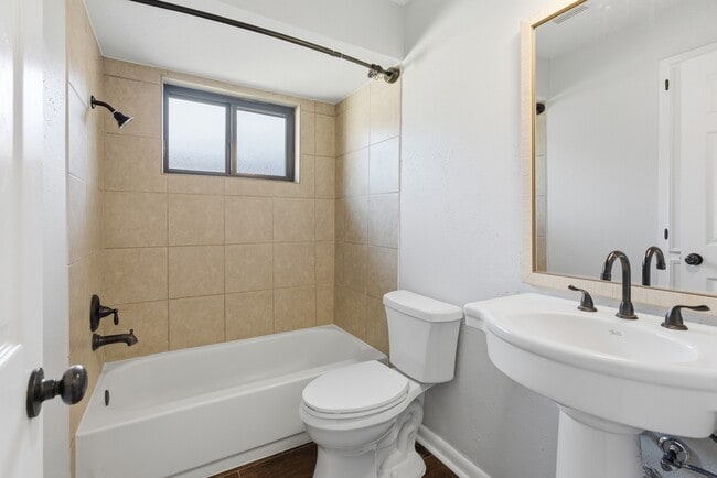 Building Photo - 3721 Avenue R