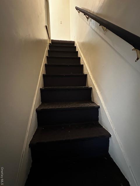 Building Photo - 8 Noxon St