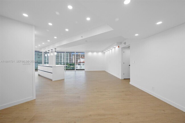 Building Photo - 19707 Turnberry Way