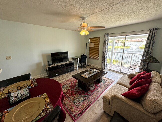 Building Photo - 160 Cypress Point Dr