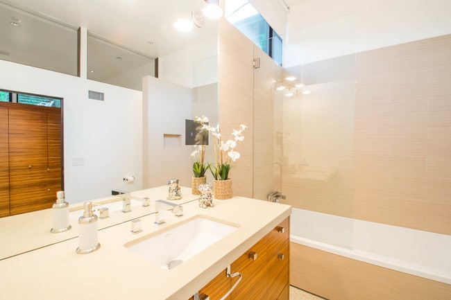 Guest Bathroom - 1440 N Kings Rd