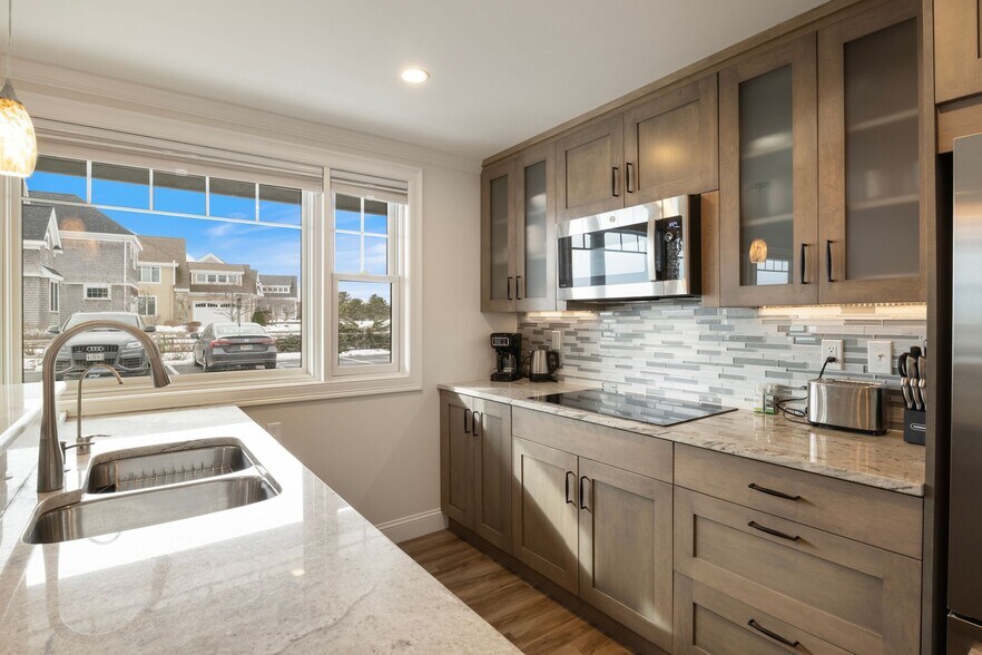 Building Photo - 3 King St