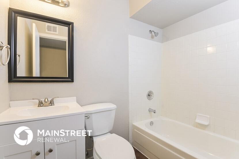 Building Photo - 8601 E Mormon Dr