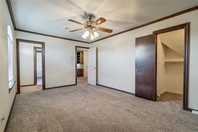 Building Photo - 1300 Irvine Dr