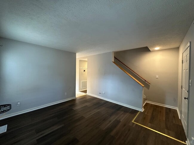 Building Photo - 601 Jackson St