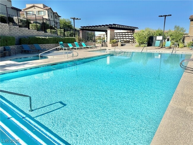 Building Photo - 49 Alamere Falls Dr