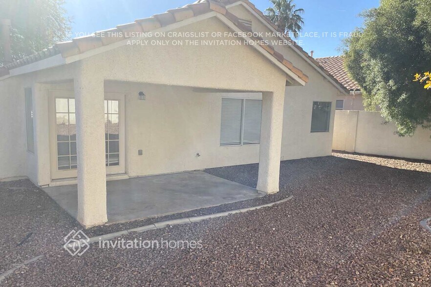 Building Photo - 8036 Radigan Ave