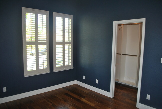 Building Photo - Gorgeous 4 Bedroom Home in the Stonebriar ...