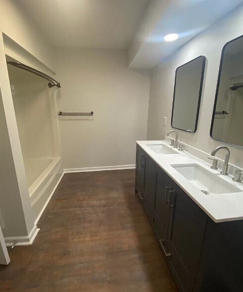 Building Photo - 8033 Navios Dr SE