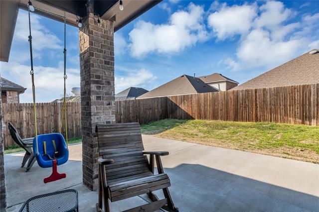 Building Photo - 900 Honey Maple St