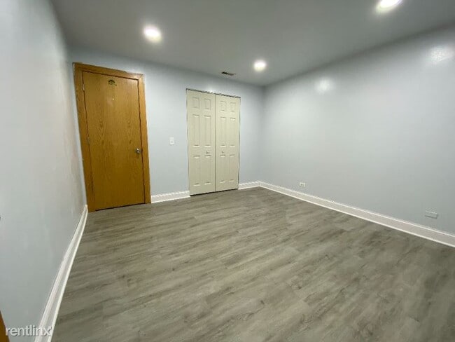 Building Photo - 2 br, 1 bath Condo - 75 Street x Greene Rd