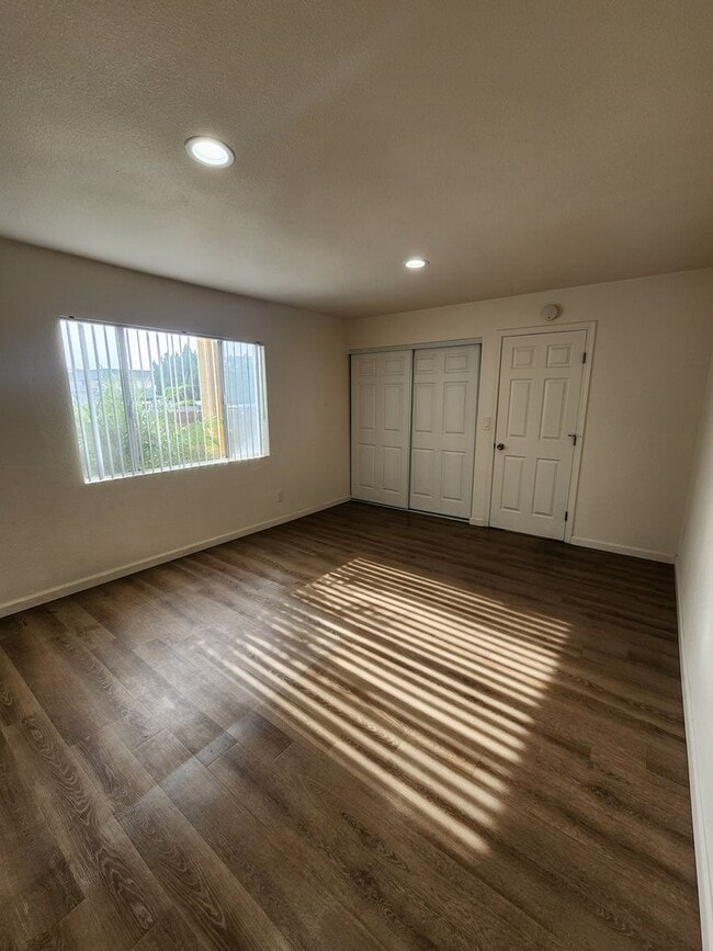 Building Photo - 1 bed, 1 bath