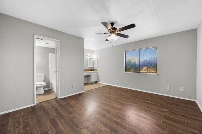 Building Photo - BEAUTIFUL 3 Bedroom, 1 Bathroom in Allen, Texas!