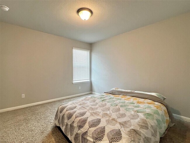 Building Photo - 2904 Sage Ranch Dr