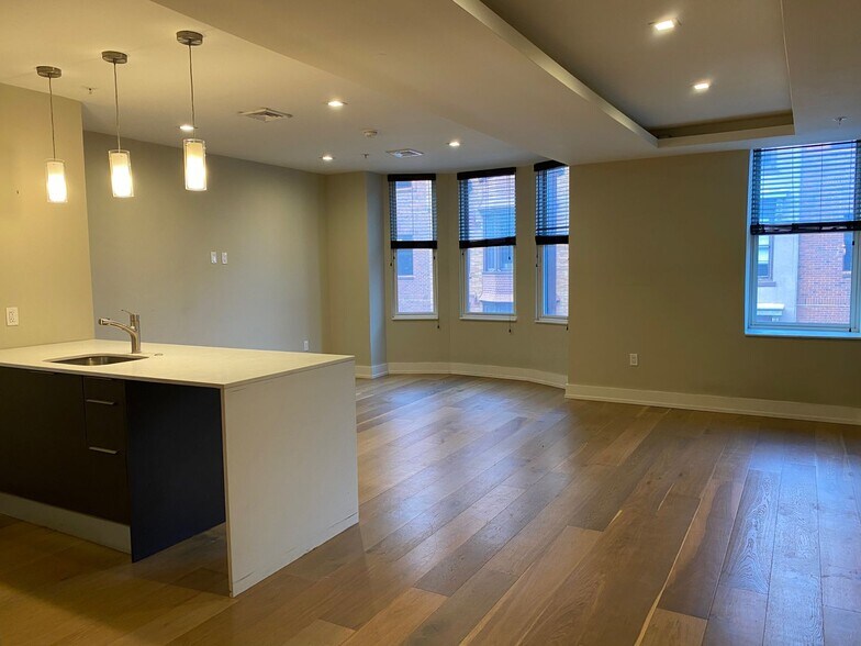 Building Photo - 4525 Walnut Associates LP