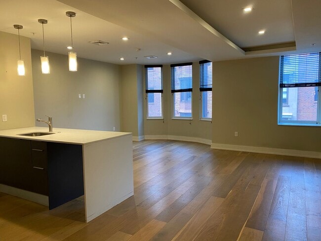 Building Photo - 4525 Walnut Associates LP