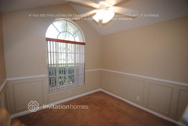 Building Photo - 2880 NW 68th Ln
