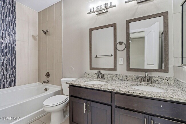 Building Photo - 14925 Tierra Mirage Ave