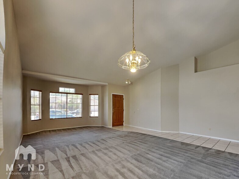 Building Photo - 3828 W Mariposa Grande Ln