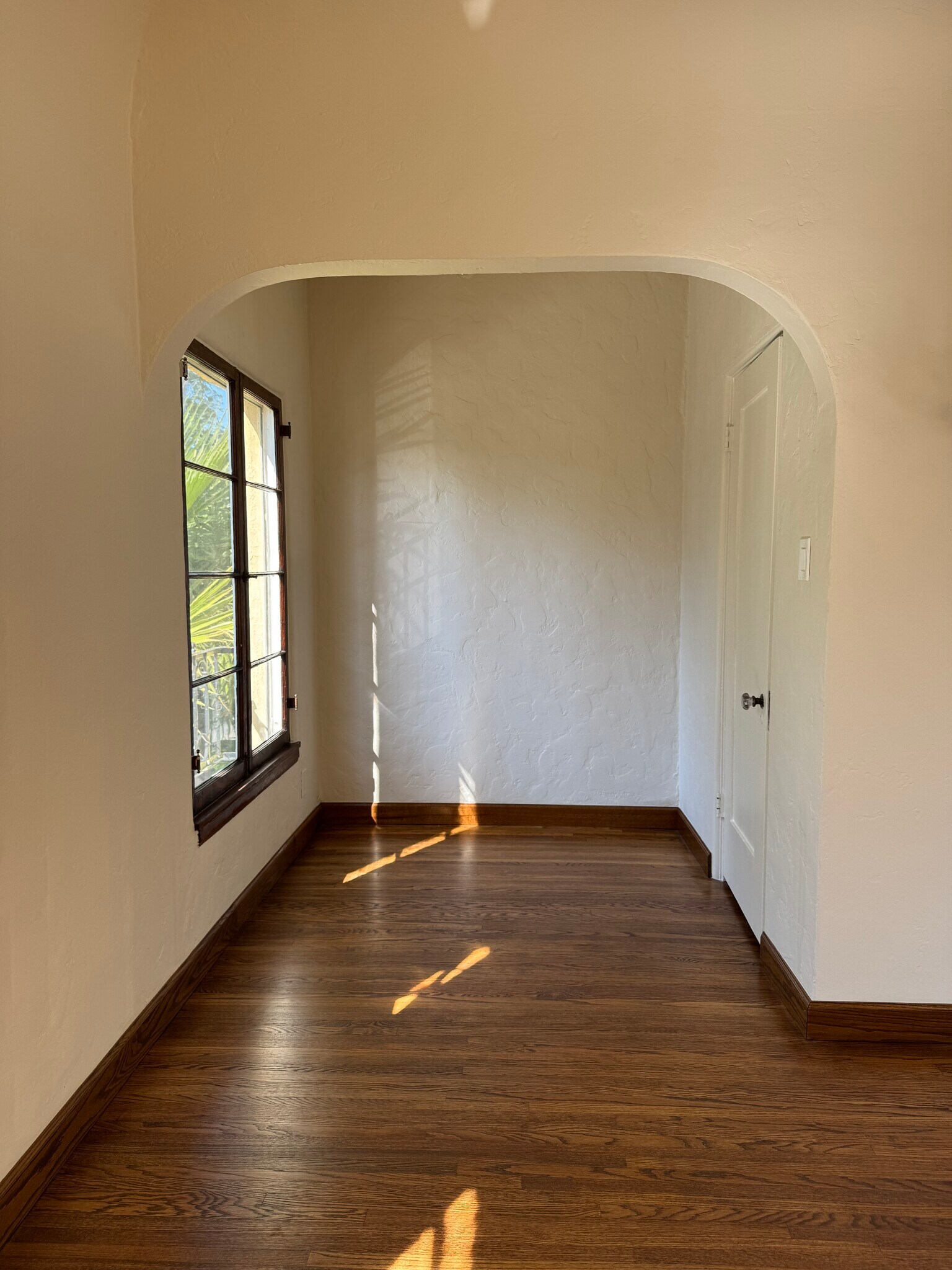 Building Photo - 458 N Genesee Ave