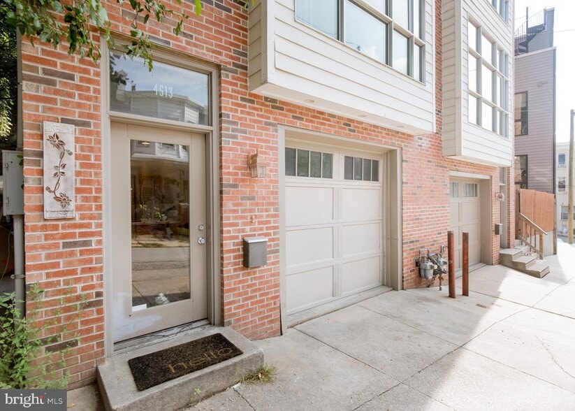 Building Photo - 4513 Silverwood St