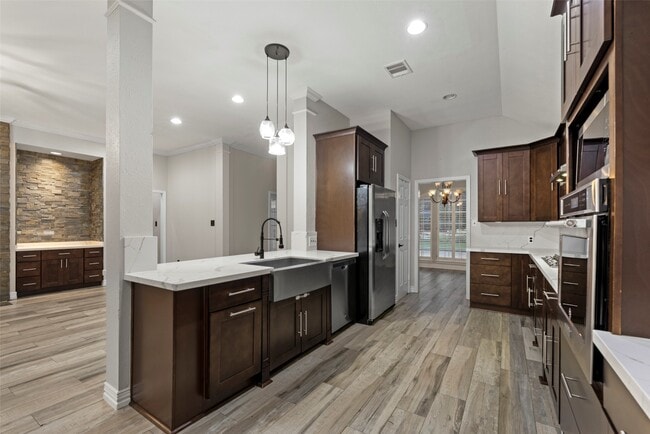 Building Photo - 30 Crestview Trail