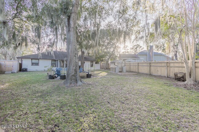 Building Photo - 12041 Wren Hollow Ct