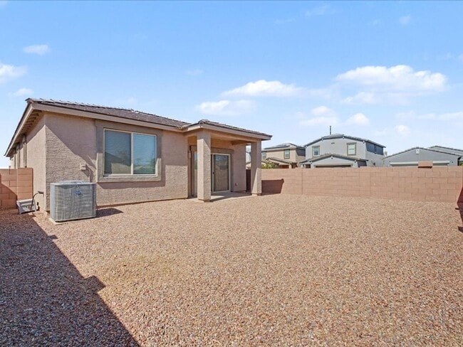 Building Photo - Spacious 4-Bedroom Home with Modern Features & EV Charging!