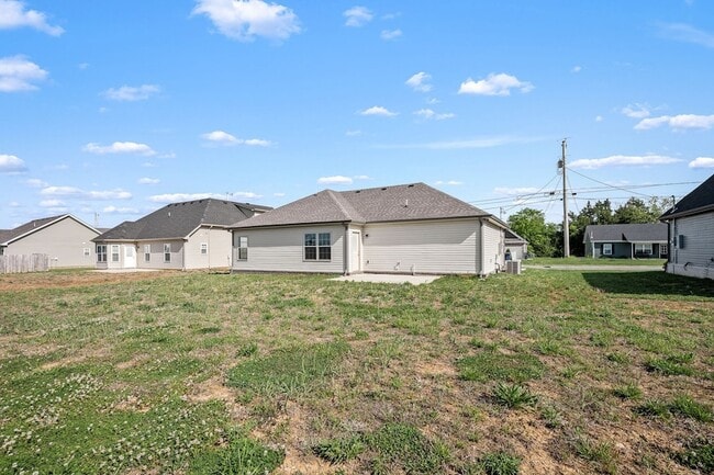 Building Photo - 107 Meadowbrook