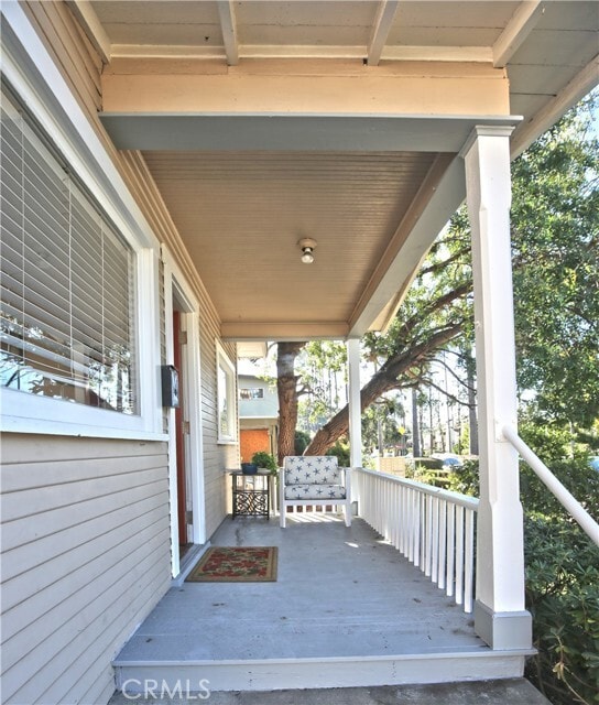 Building Photo - 325 Pasadena Ave