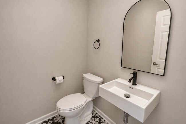 Building Photo - 2224 S Crambourne Way