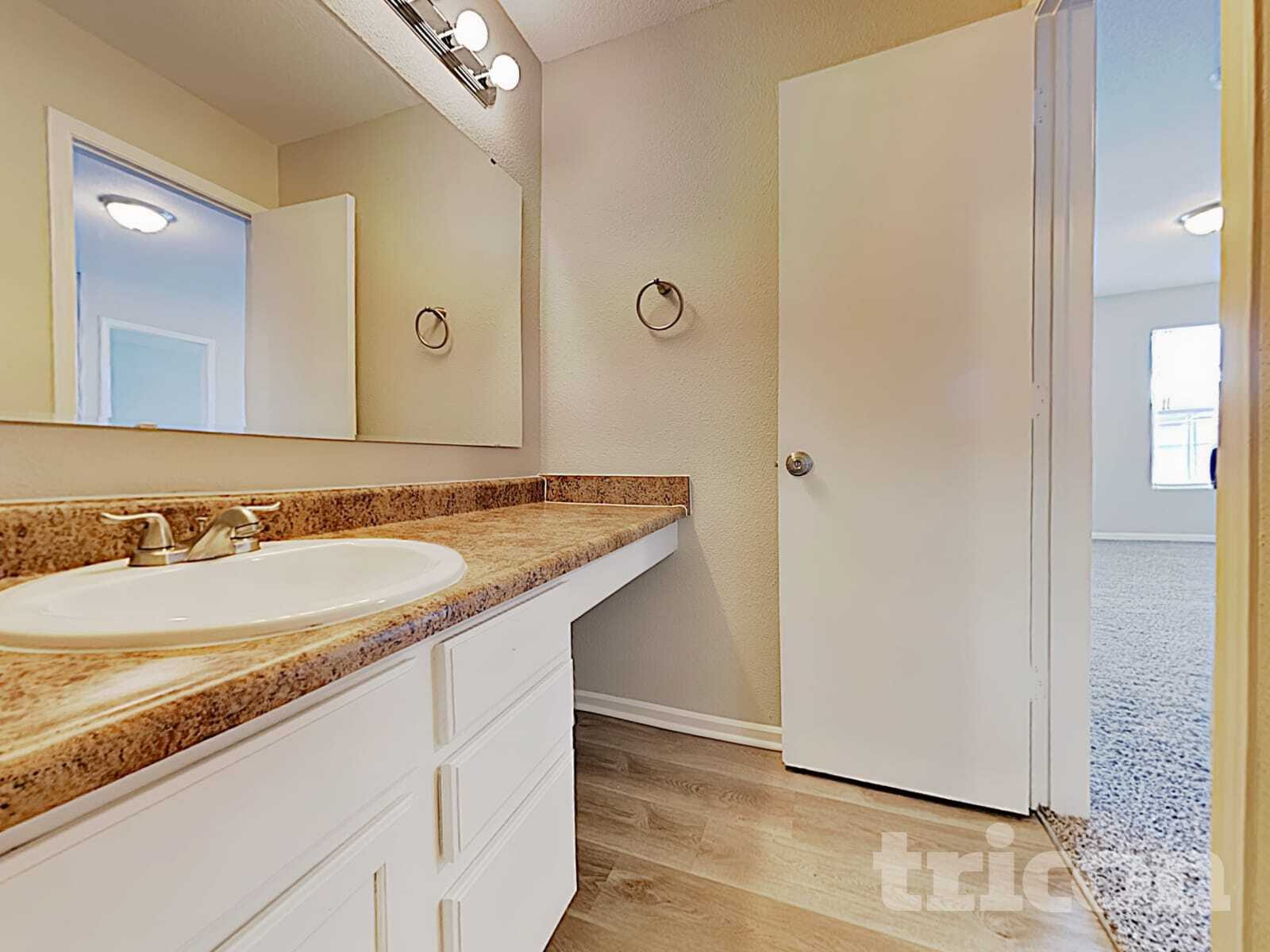 Building Photo - 11314 Cuyahoga Dr